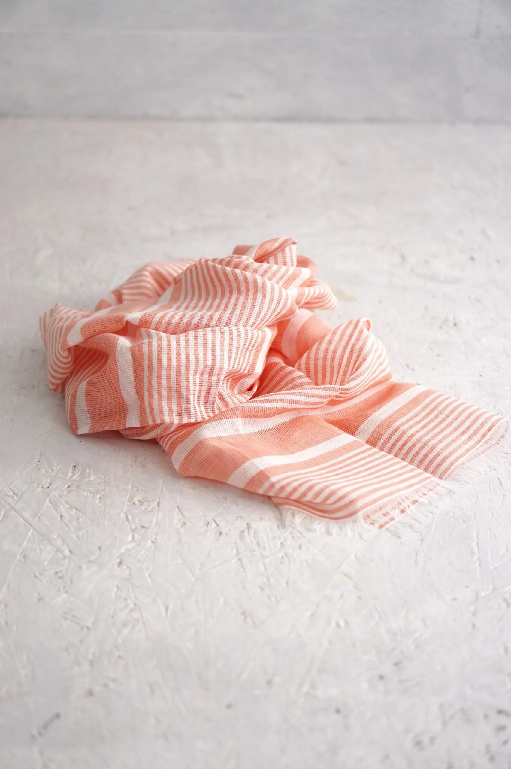 Coral cotton and linen foulard by Gant