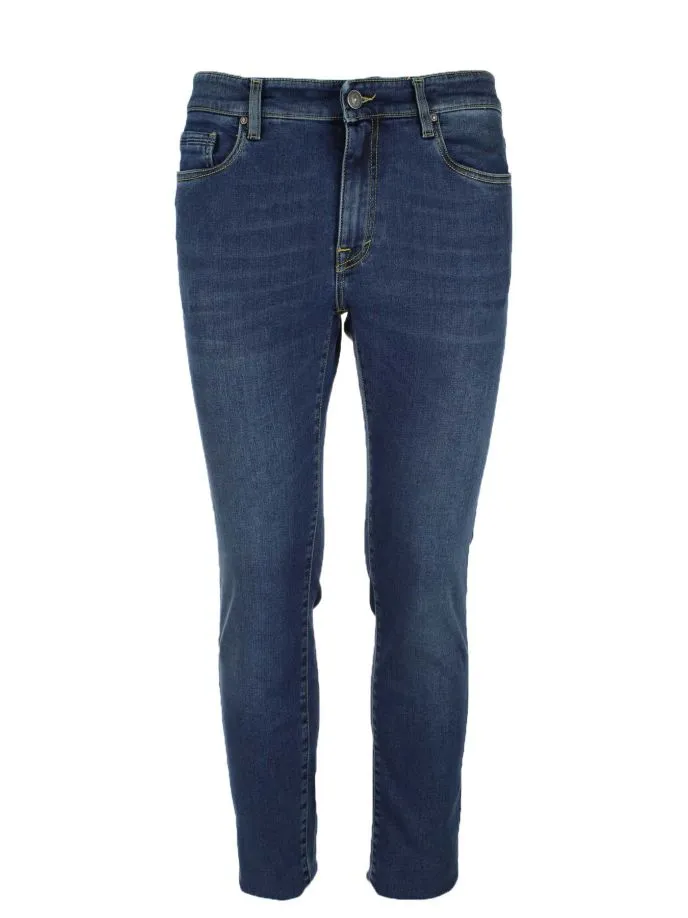 Stretchy denim jeans with 5 pockets