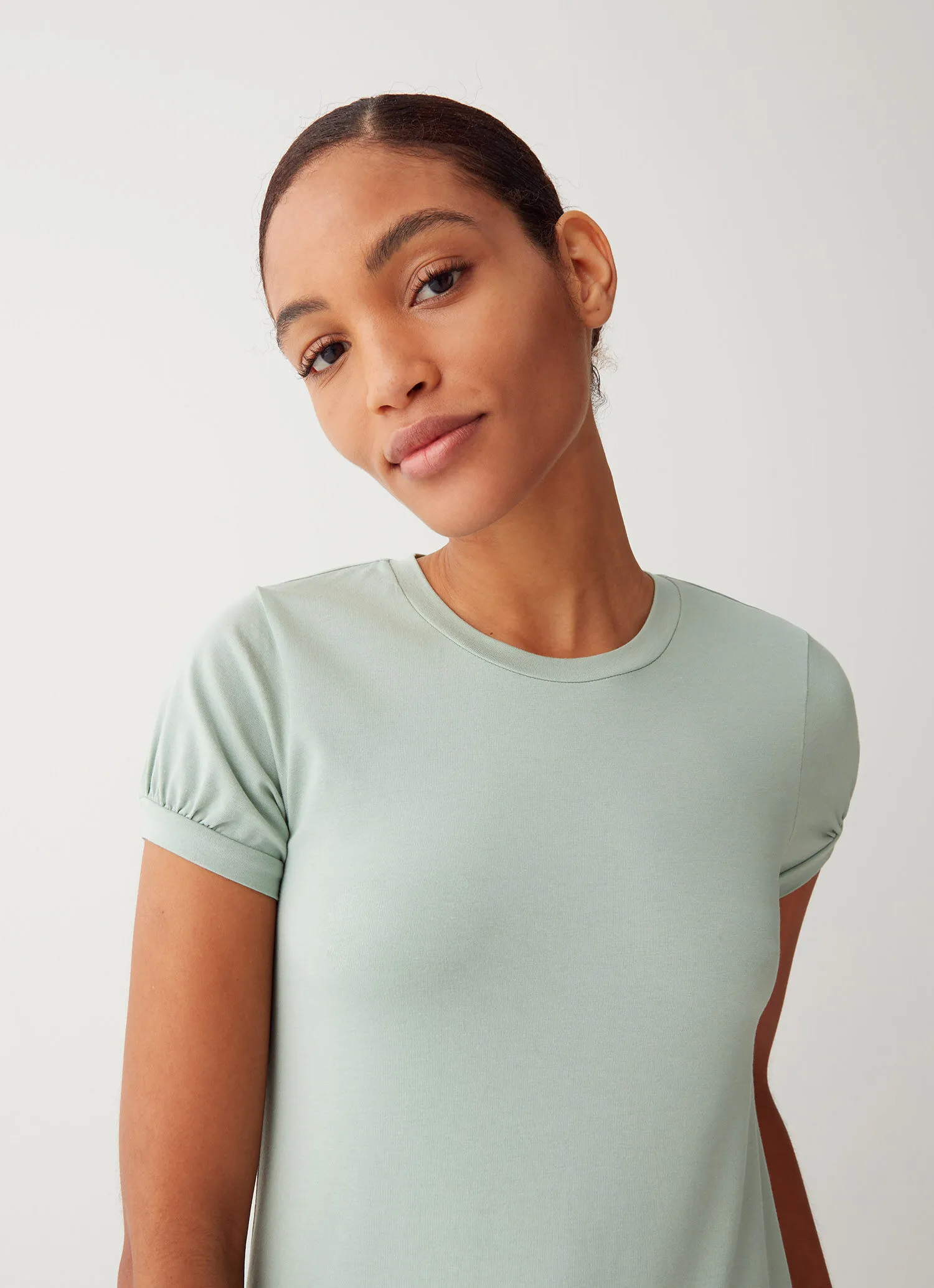 Stretch Tee Puff Sleeves